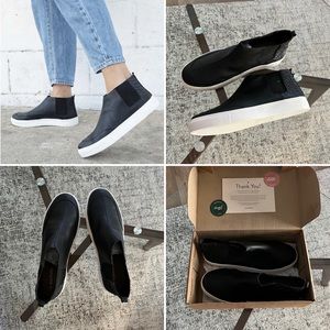 BNWT Kaanas Oviedo Pull-On Chelsea Leather Business Casual comfy Sneaker Sz 11